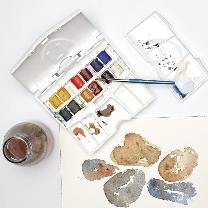 Winsor & Newton Cotman Watercolor Paint Set, 12 Half Pan Palette Pocket Set | Introductory Watercolor made with Fine Art Pigments, Perfect for Beginners, Lightfast & Permanent, Good Tinting Strength