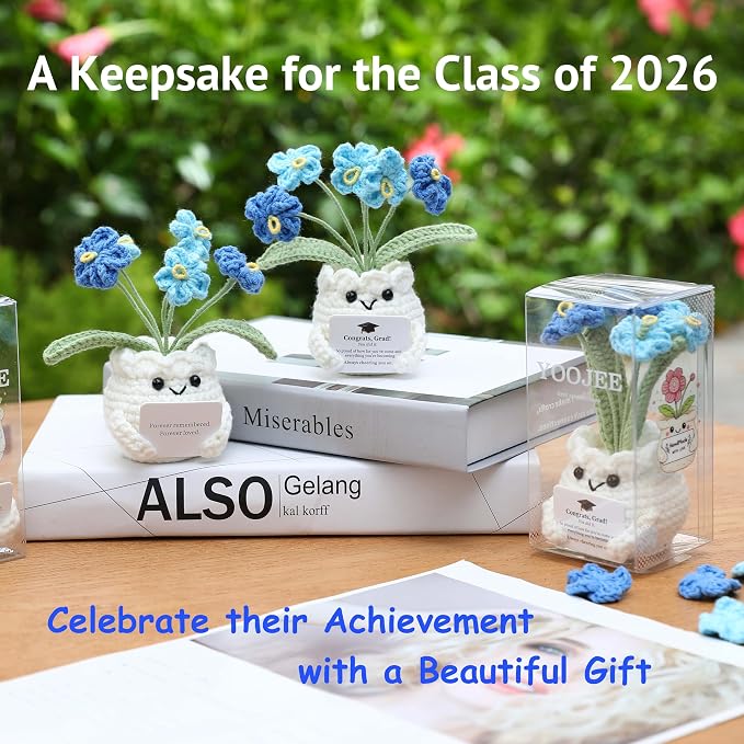 Crochet Forget Me Not Graduation Gift – Class of 2026 Blue Flowers with Card “Congrats, Grad! You Did It.”, Meaningful Gift for Student, Senior, Keepsake Desk Decor
