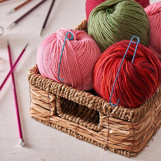 BlingKingdom 6 Size Stitch Holders for Knitting, Smooth Big Safety Pins | Lightweight Aluminum Alloy, Stay Closed, Yarn Knitting Stitch Holder, Needle Marker for Sweaters, Gloves, Crochet DIY Craft