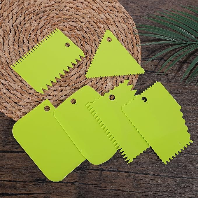 6Pcs Glue Spreader Epoxy Resin Spreader Tool Adhesive Spreaders Flexible Filler Tool Applicator Adhesive Scraper for Putty Fillers Caulk Spackling Paste Polyester Resin