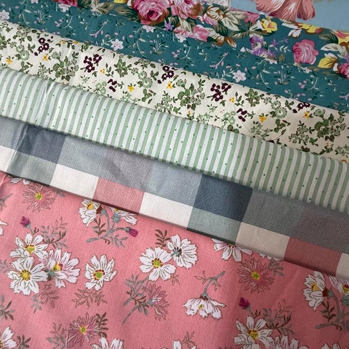 9.8" x 9.8"(25 * 25CM) Cotton Fabric DIY Making Supplies Quilting Patchwork Fabric Fat Quarter Bundles DIY for Quilting Cotton Patchwork Cushions (Small Flowers Mix, 9.8" x 9.8")
